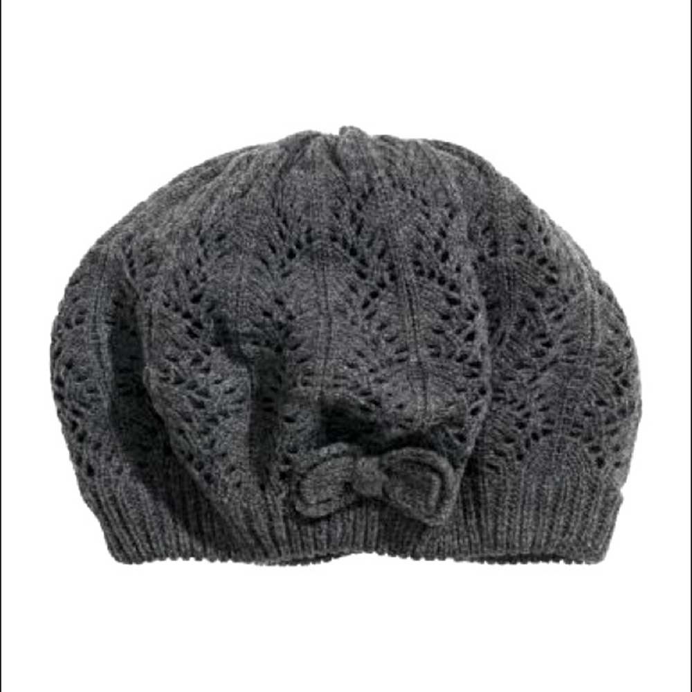 💥Free with Purchase💥 H&M Gray Infant Knitted Lined Beret with Bow - 2 to 6 mo